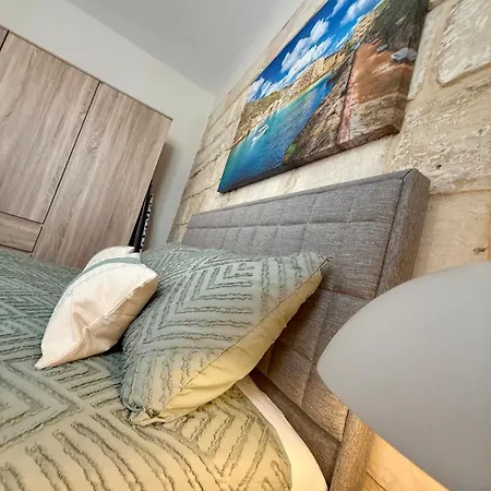 As4 - The Alley In Apartament *